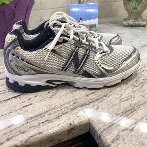Men’s New Balance size 11